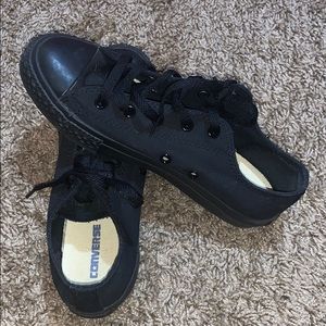 Black converse